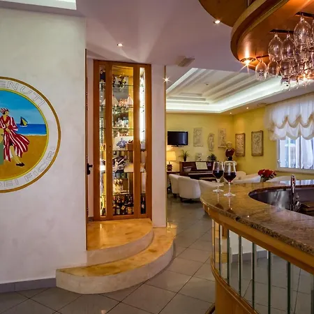 Dei Fiori - Sul Mare Con Piscina Hotell 3*