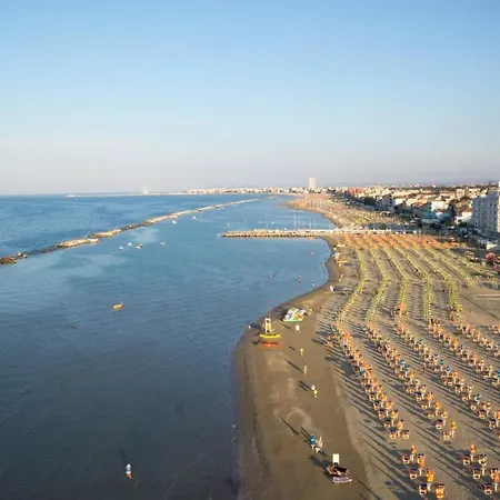 Dei Fiori - Sul Mare Con Piscina 3*