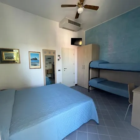 Dei Fiori - Sul Mare Con Piscina 3*