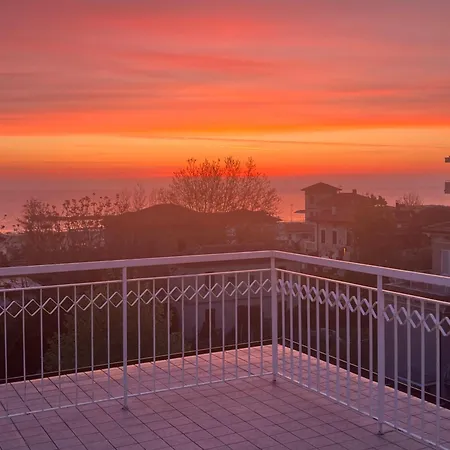 Dei Fiori - Sul Mare Con Piscina Hotel 3*