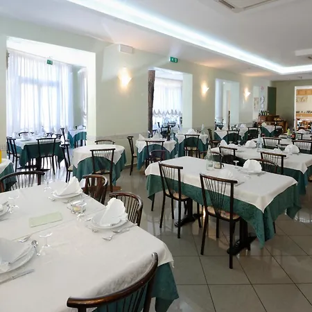 Dei Fiori - Sul Mare Con Piscina