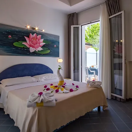 Dei Fiori - Sul Mare Con Piscina 3*