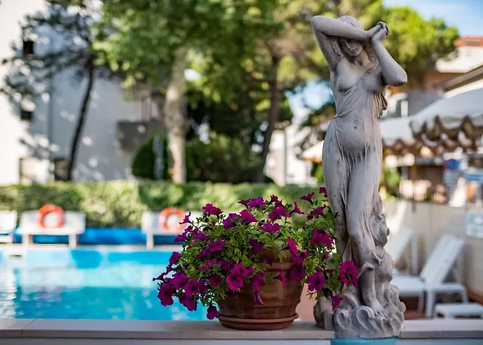 ホテル Dei Fiori - Sul Mare Con Piscina Viserbella di Rimini