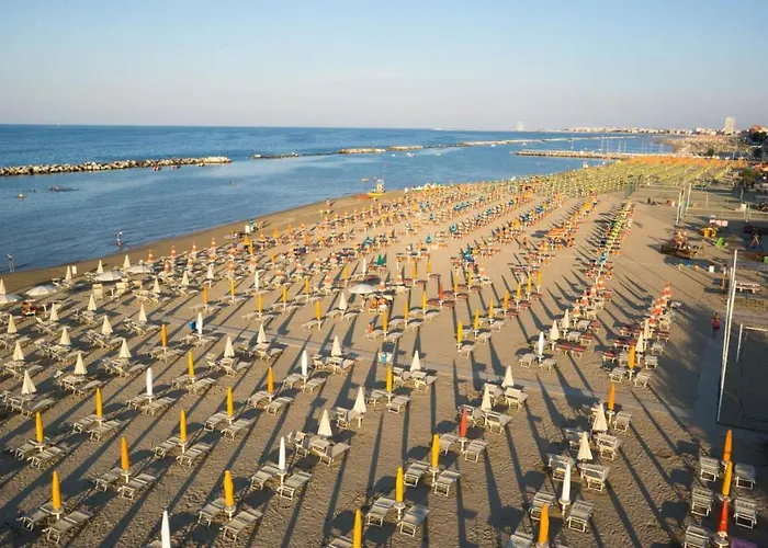 Szálloda Dei Fiori - Sul Mare Con Piscina