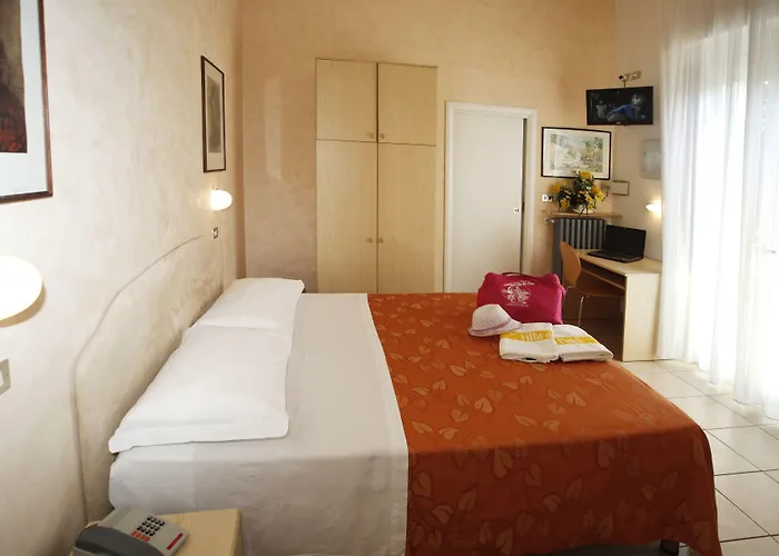 Dei Fiori - Sul Mare Con Piscina Szálloda