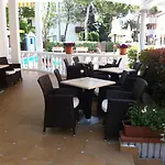 Dei Fiori - Sul Mare Con Piscina 호텔 3*