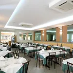 Dei Fiori - Sul Mare Con Piscina Viserbella di Rimini