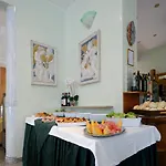 Dei Fiori - Sul Mare Con Piscina Viserbella di Rimini