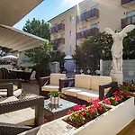 Dei Fiori - Sul Mare Con Piscina 3*