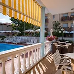 Dei Fiori - Sul Mare Con Piscina