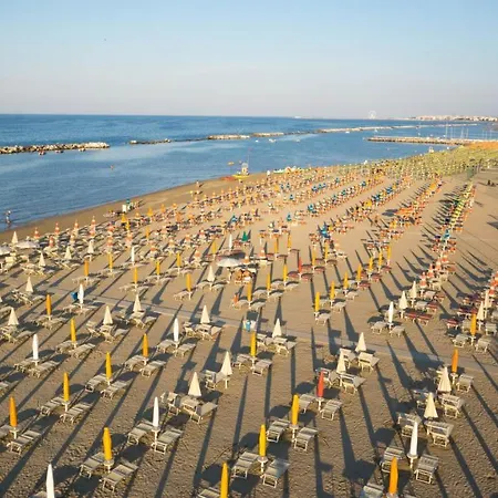 فندق Dei Fiori - Sul Mare Con Piscina