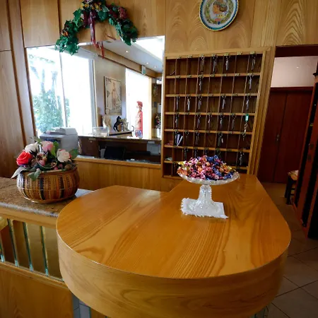 Dei Fiori - Sul Mare Con Piscina Viserbella di Rimini