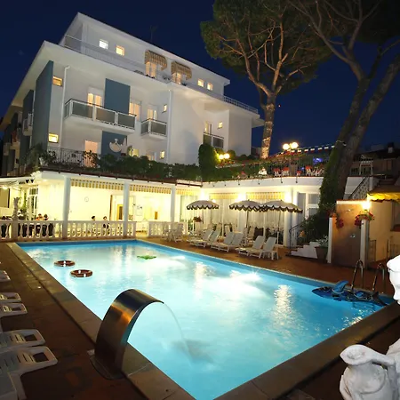 Dei Fiori - Sul Mare Con Piscina فندق Viserbella di Rimini